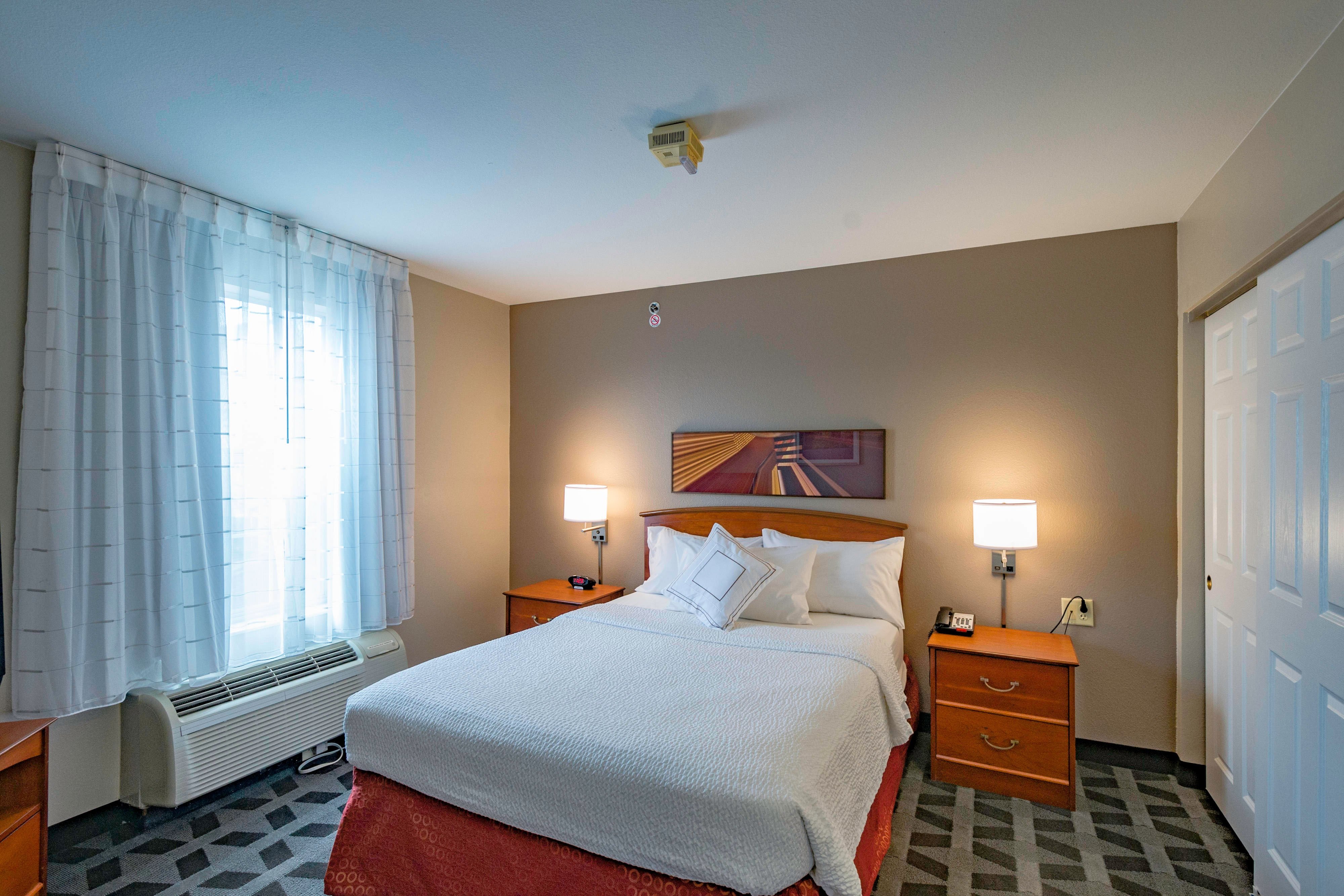 TownePlace Suites by Marriott Cleveland Streetsboro-guestroom-One-Bedroom Suite Bedroom.jpg