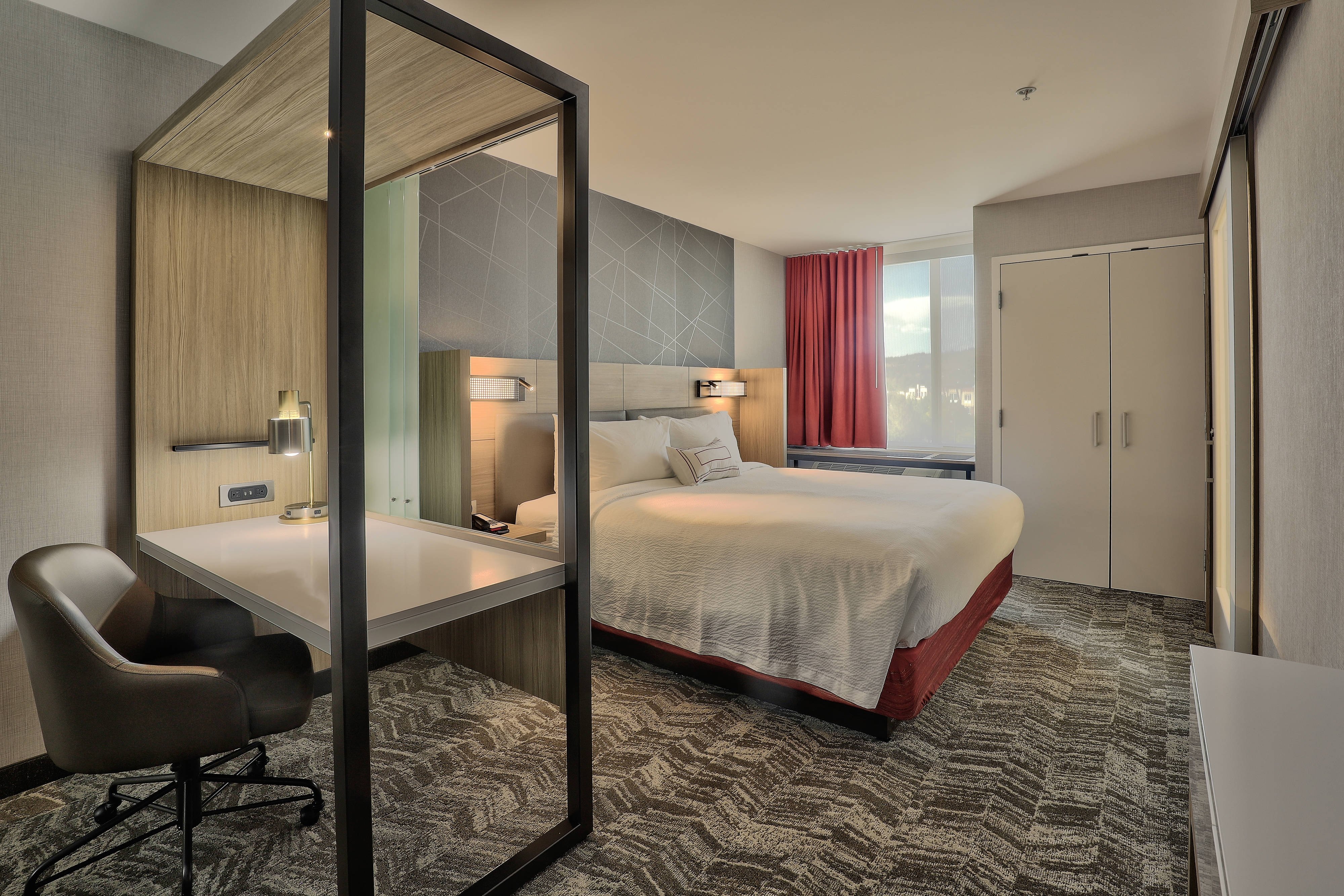SpringHill Suites by Marriott Durango-guestroom-King Suite.jpg