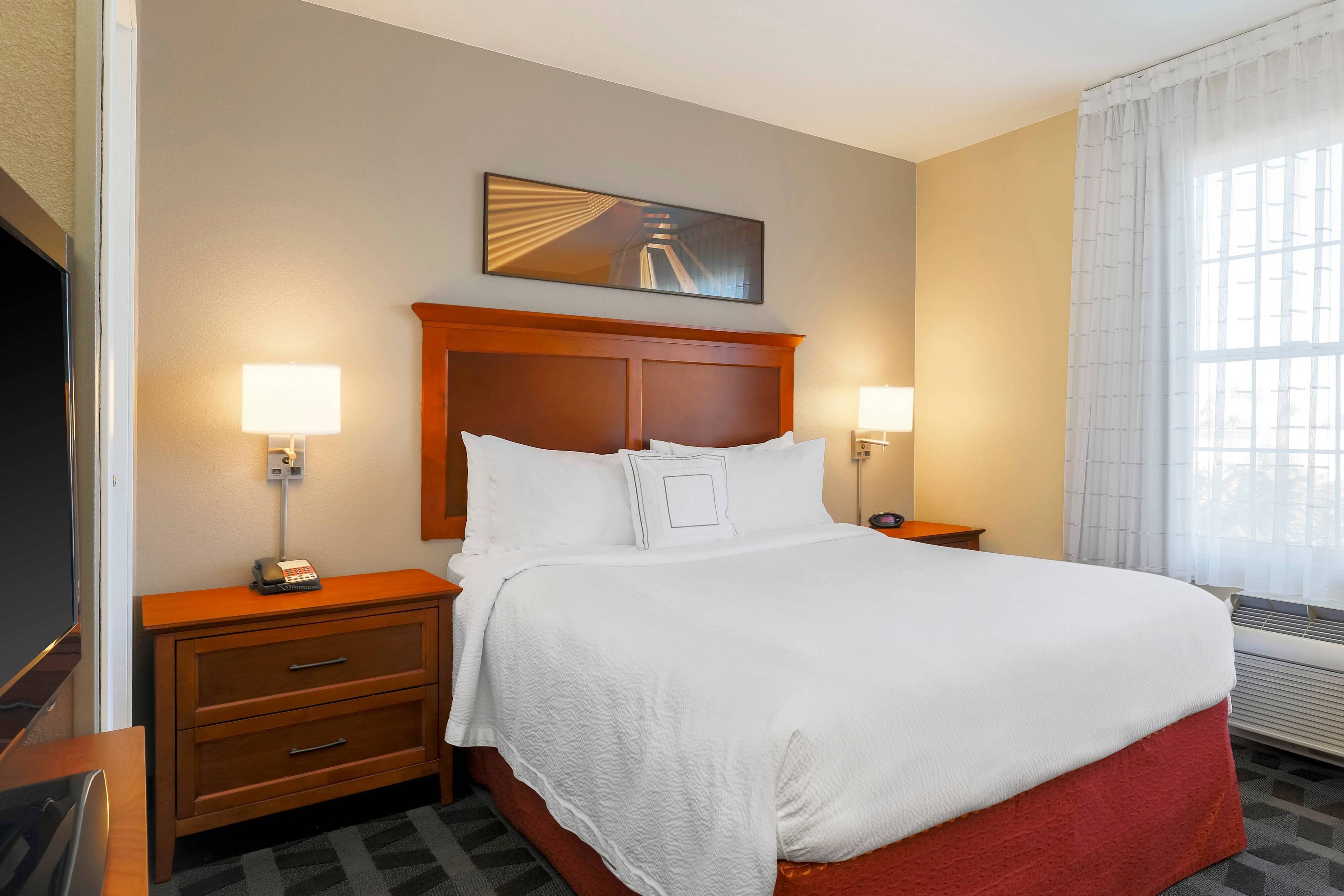 TownePlace Suites by Marriott Yuma-guestroom-Two-Bedroom Suite - Bedroom.jpg