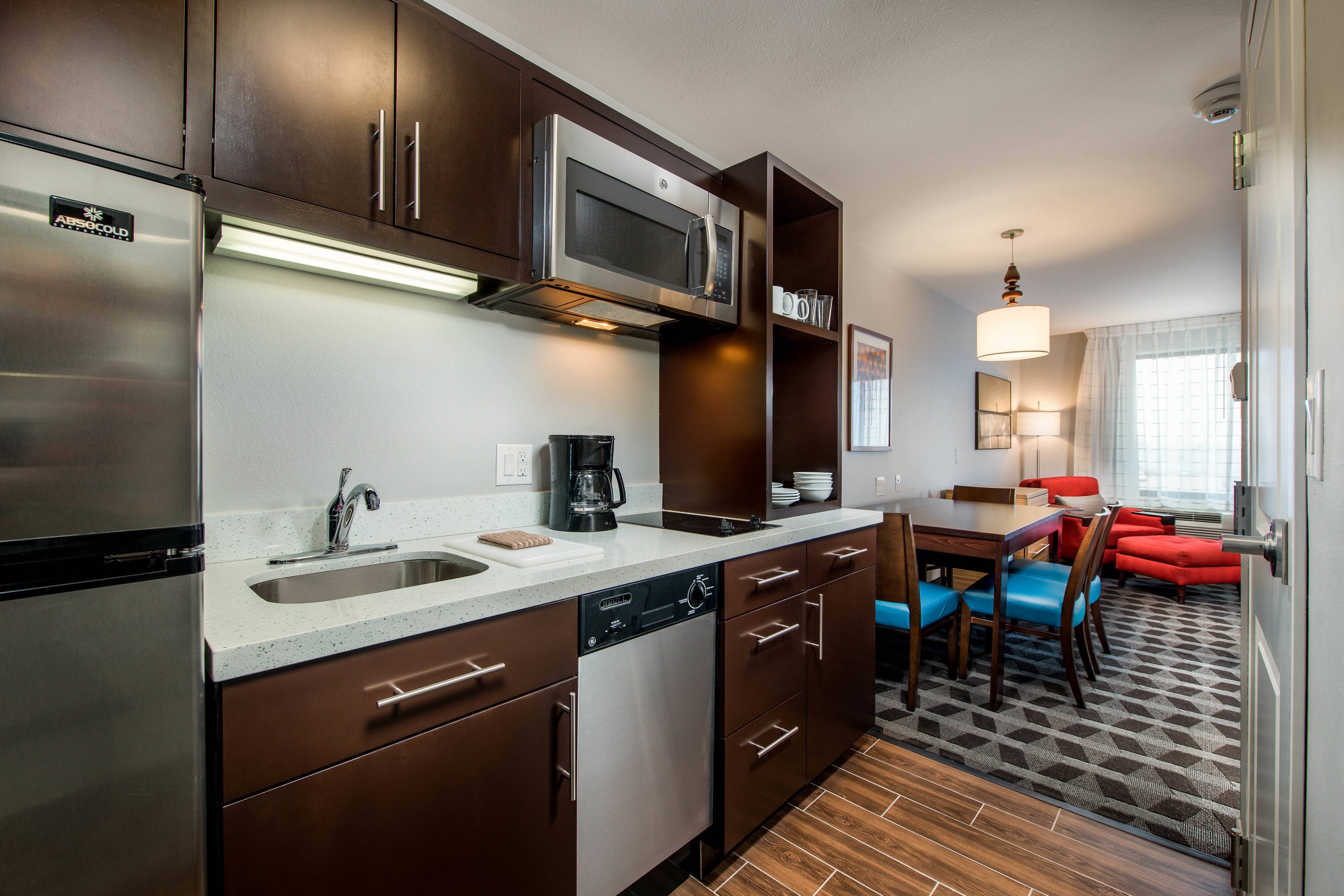 TownePlace Suites by Marriott Waco South-guestroom-Suite Room Kitchenette.jpg