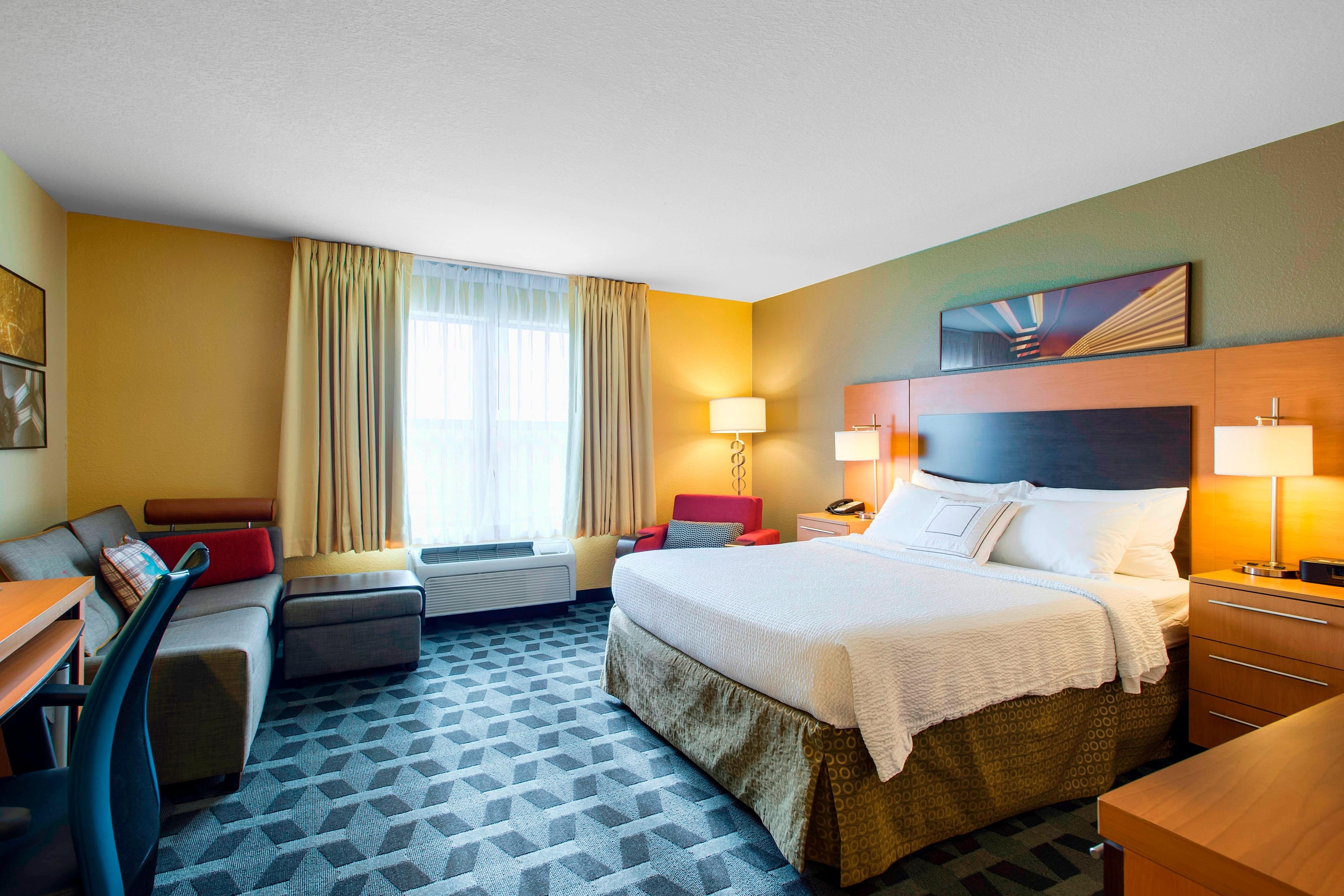 TownePlace Suites by Marriott Kansas City Overland Park-guestroom-Studio One Queen Bed and Sofa Bed.jpg