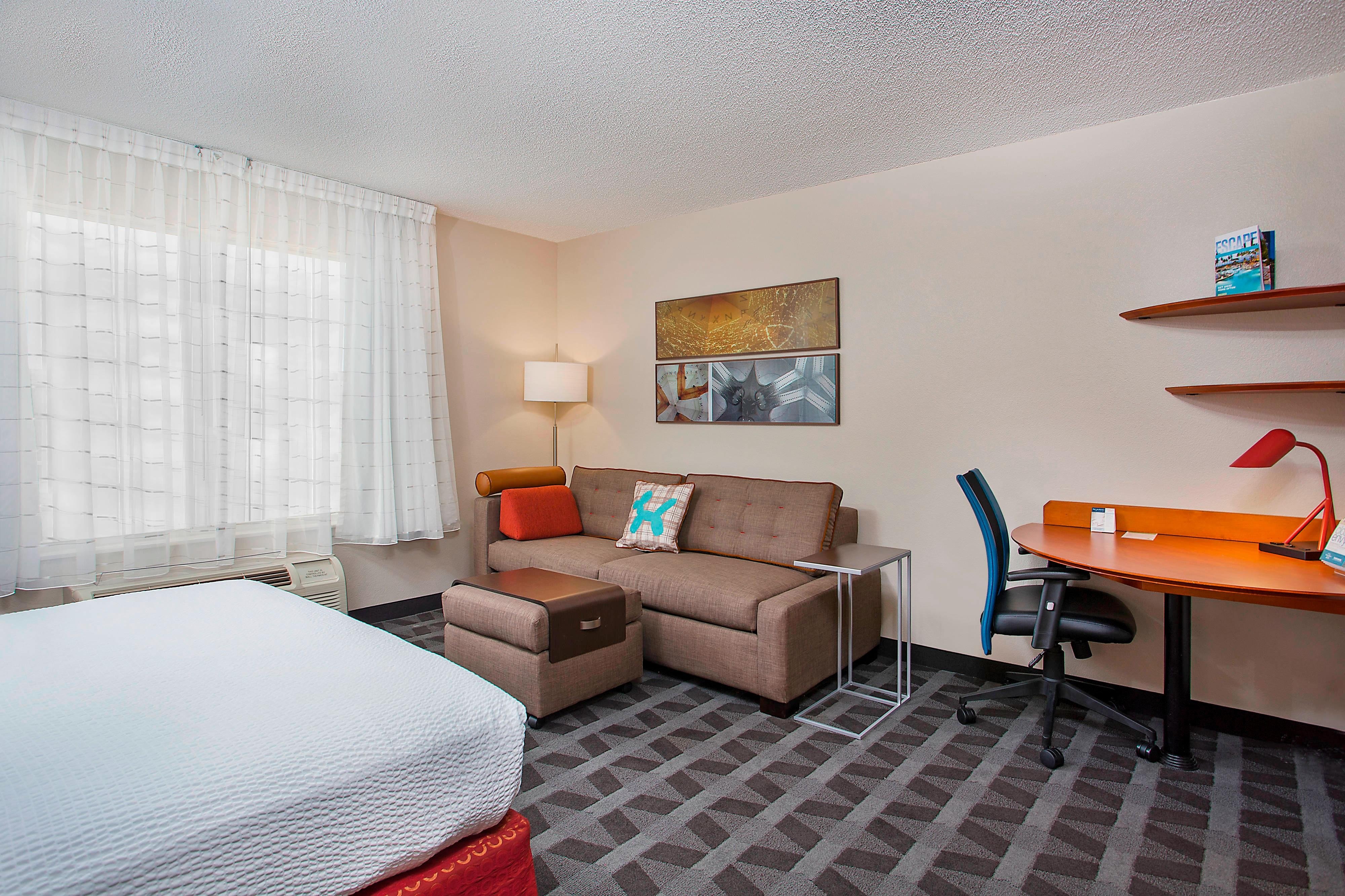 TownePlace Suites by Marriott Knoxville Cedar Bluff-guestroom-Queen Studio Suite - Living Area with Sofa Bed.jpg