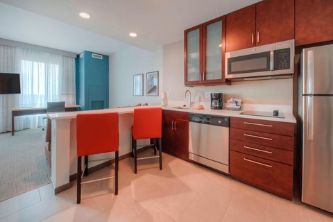 Studio King Suite - Kitchen