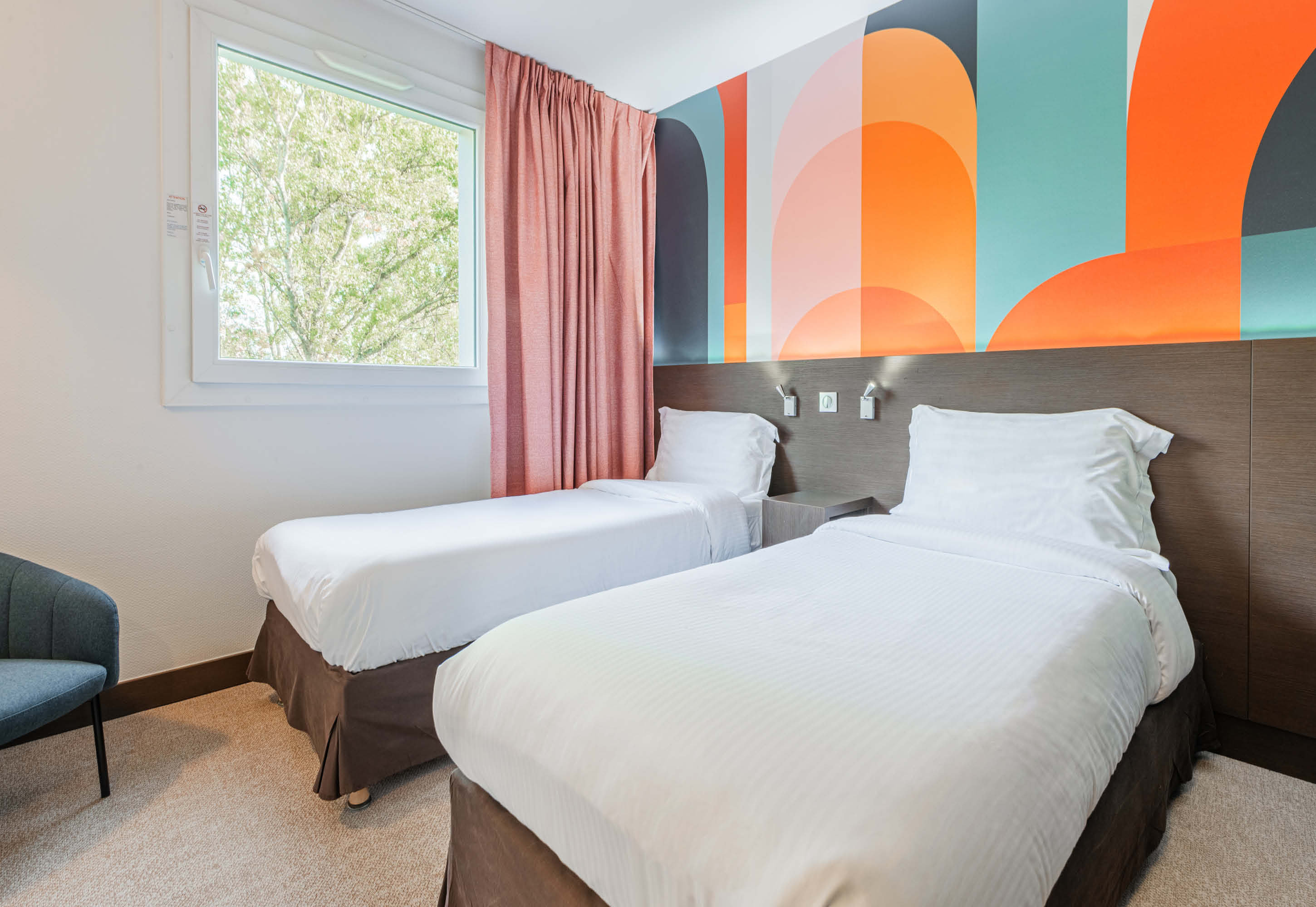 B&B HOTEL COLMAR LIBERTE 4 ETOILES-guestroom-Guest Room.jpg