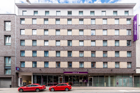 HAMMES External View