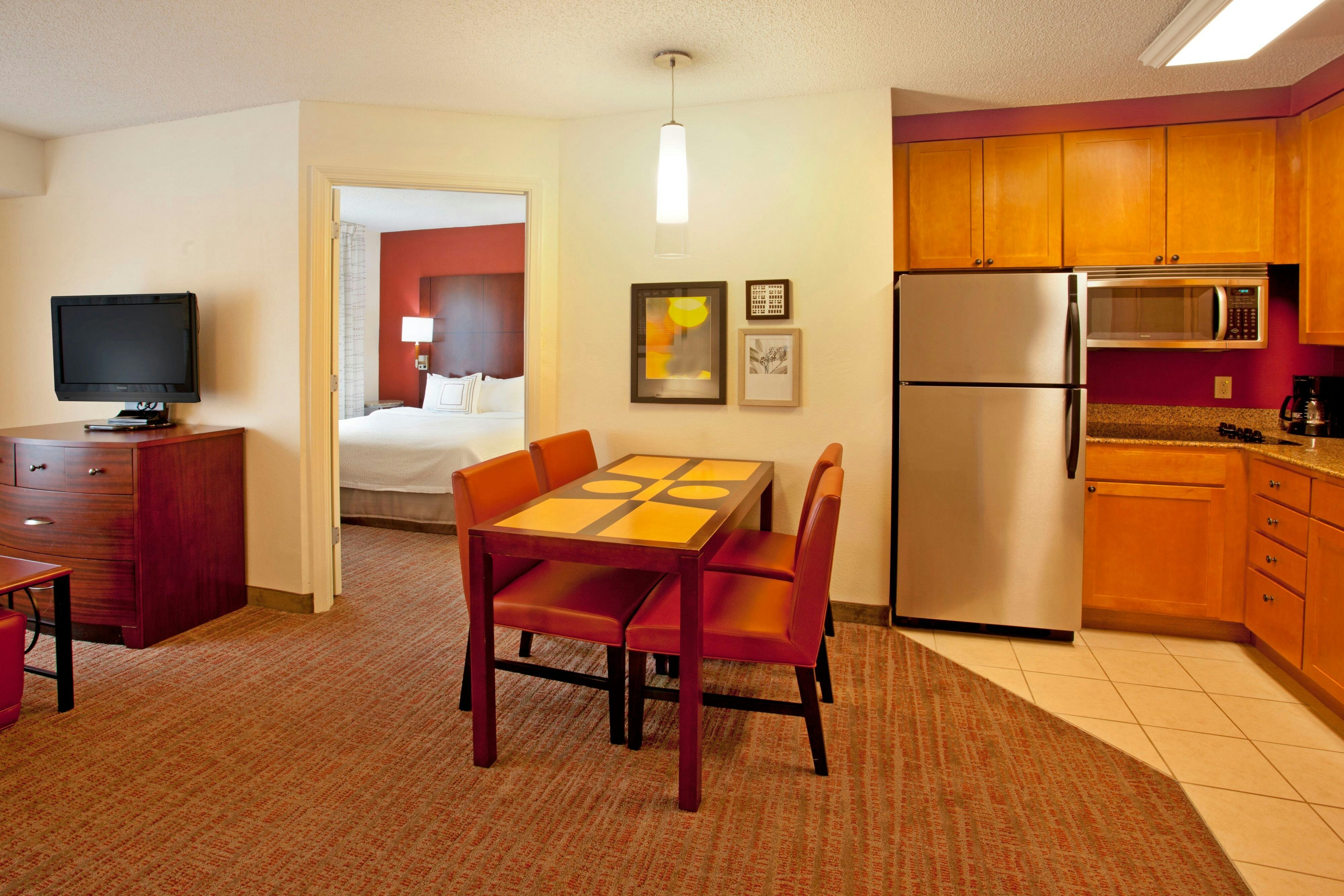 Residence Inn by Marriott Jackson Ridgeland-guestroom-We have plenty of room for big families with two s.jpg