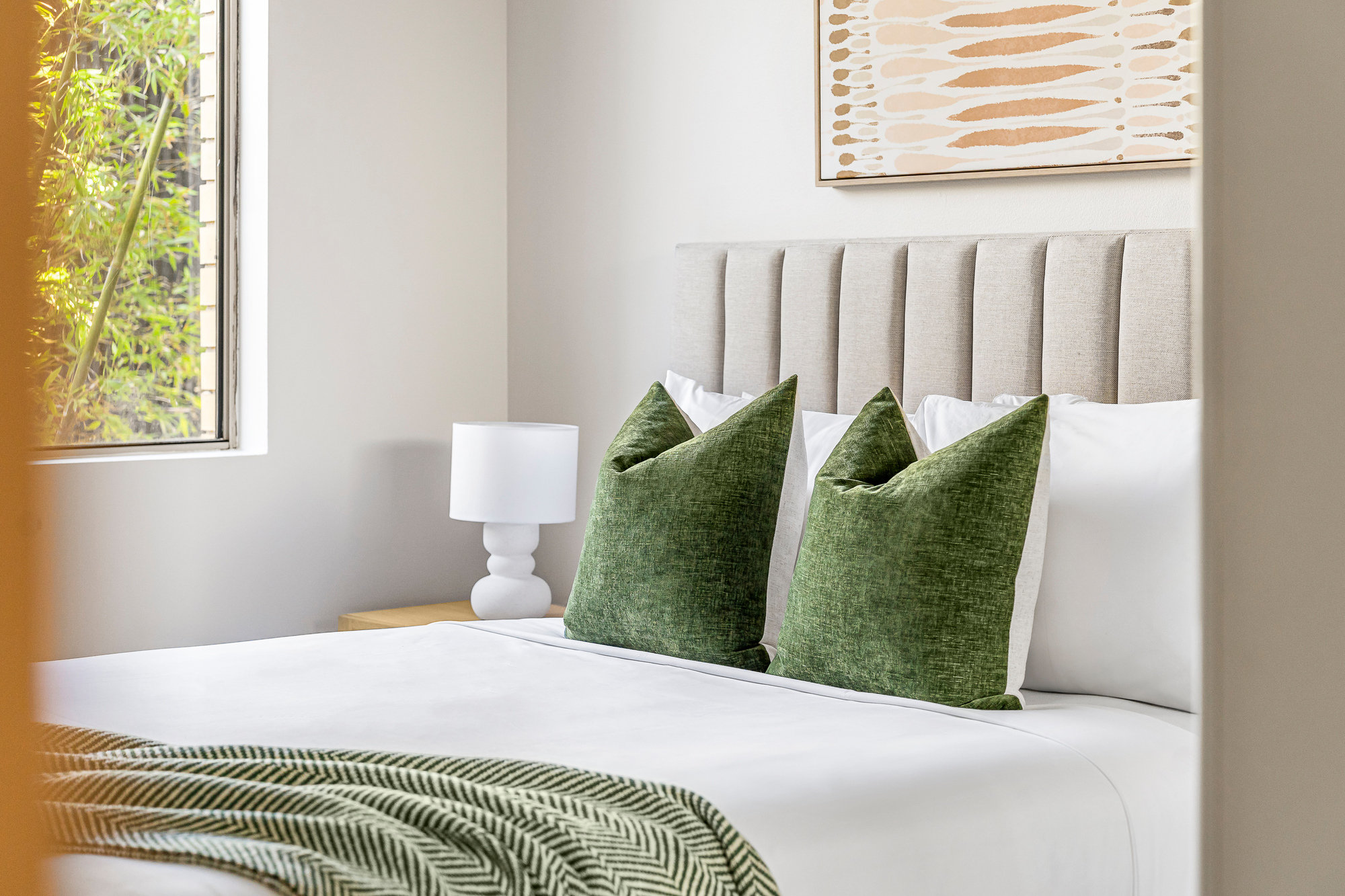 Urban Rest - Bondi Beach Apart-guestroom-One Bedroom Apartment_Bed.jpg