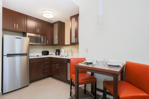 Studio Suite - Kitchen