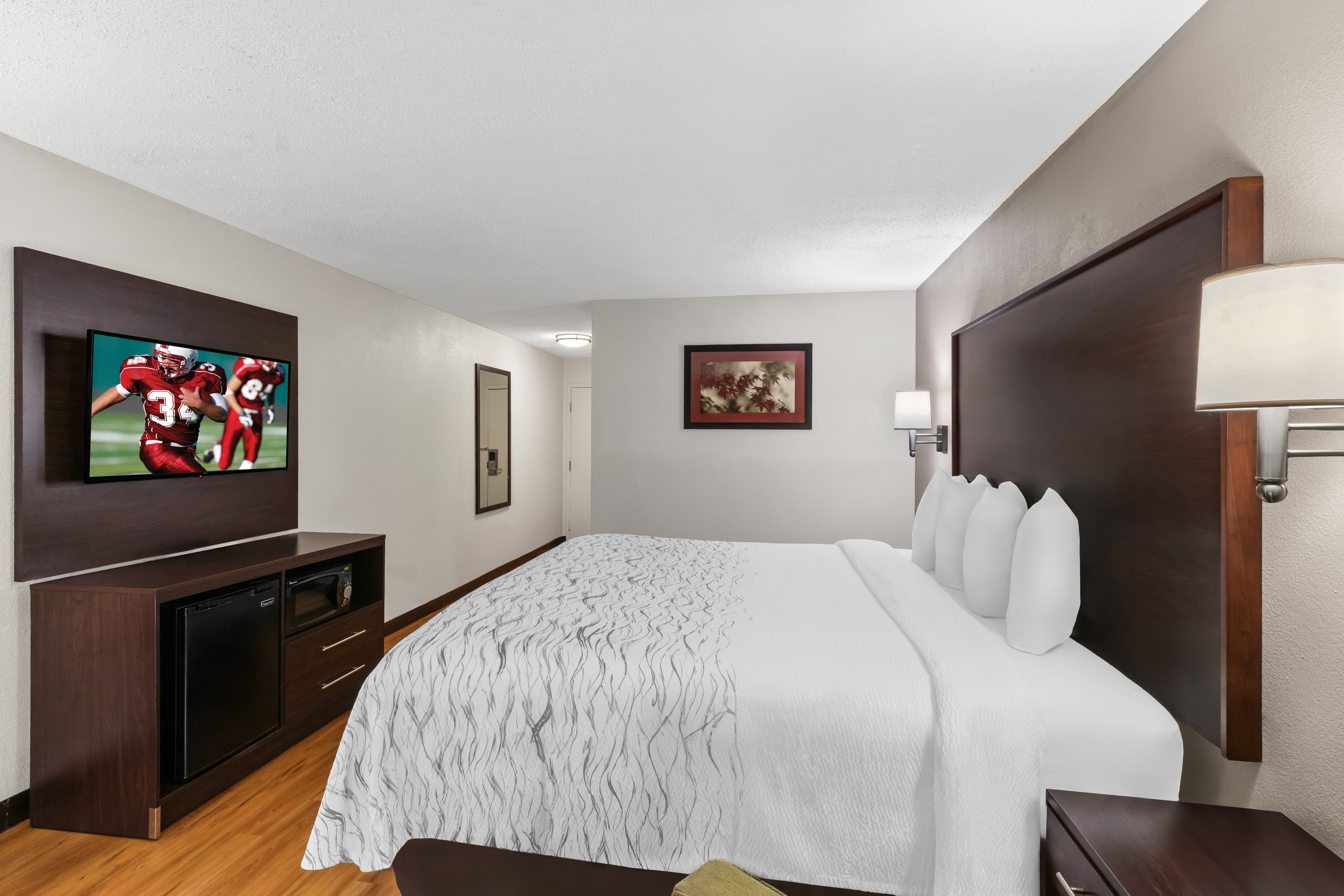 RED ROOF PLUS+ COLLEGE PARK - ATL A-guestroom-RRI NS Suite King Micro PRO Approved NTKM.jpg