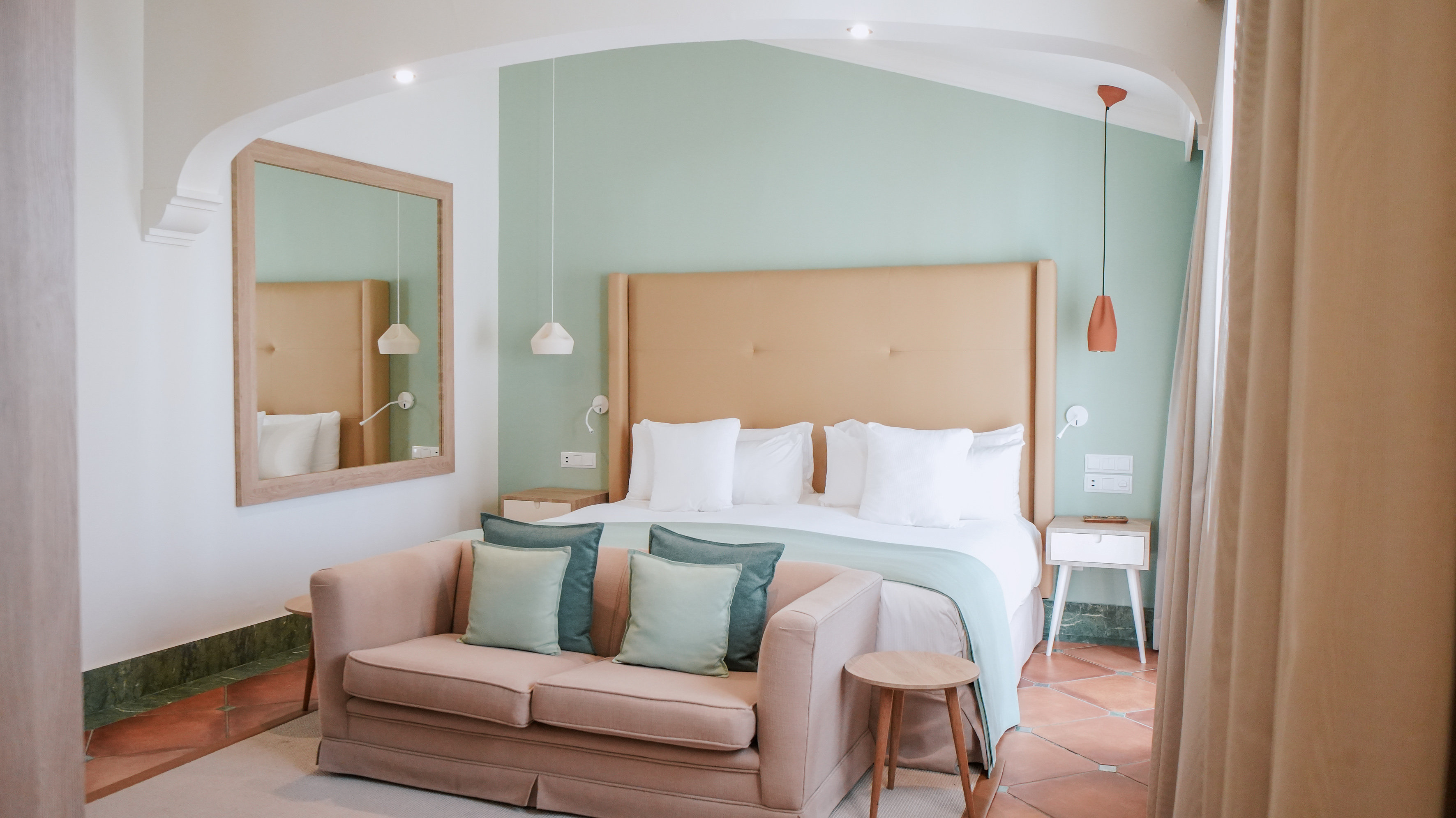 Palacio de Sancti Petri GM-guestroom-Red Level Suite Bedroom.jpg