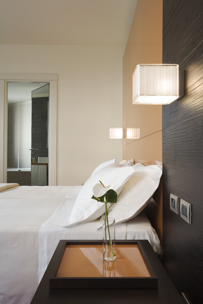 UNA Hotels T Hotel Cagliari-guestroom-Classic Room.jpg