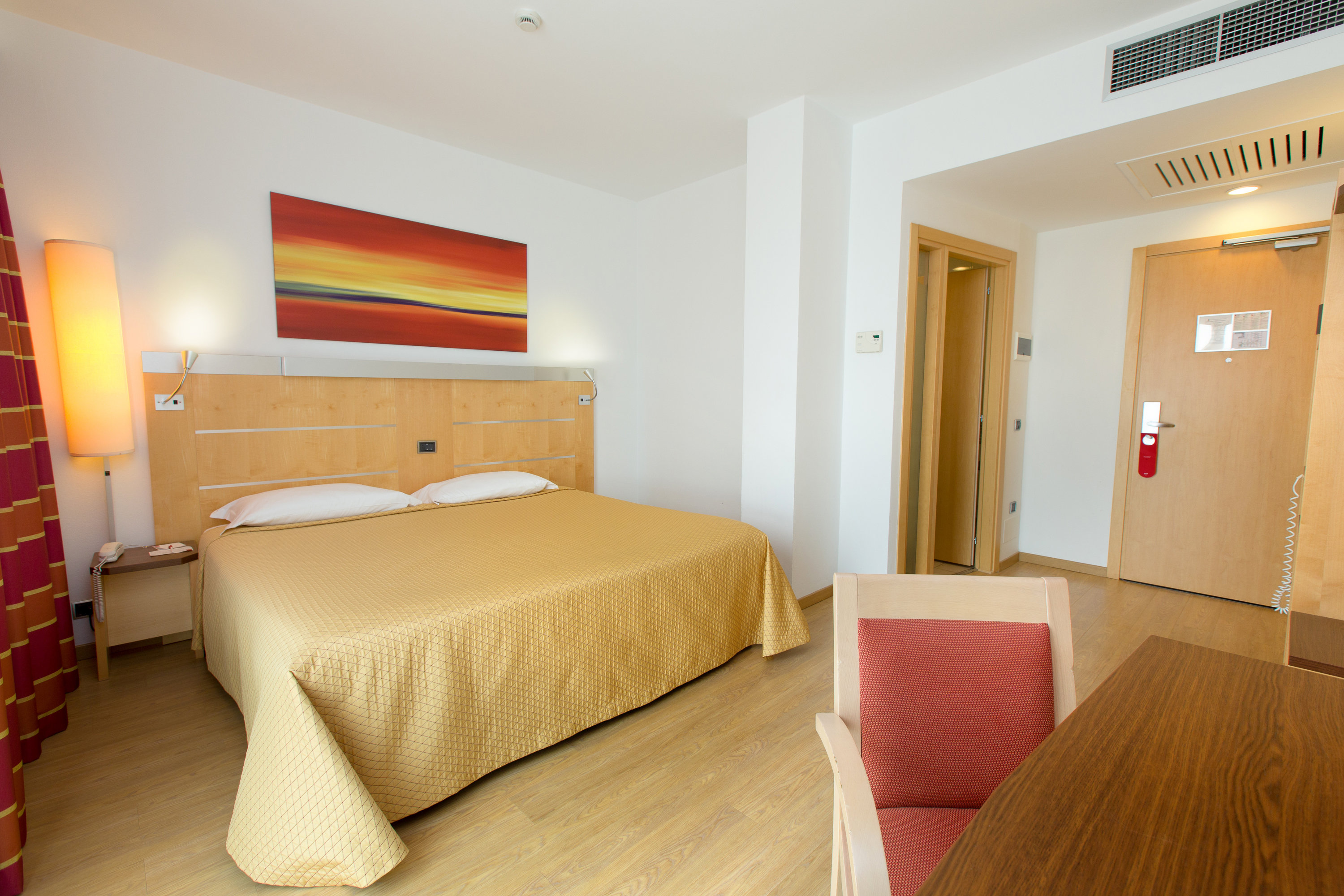UNA Hotels Cesena Nord-guestroom-Double Bedroom.jpg