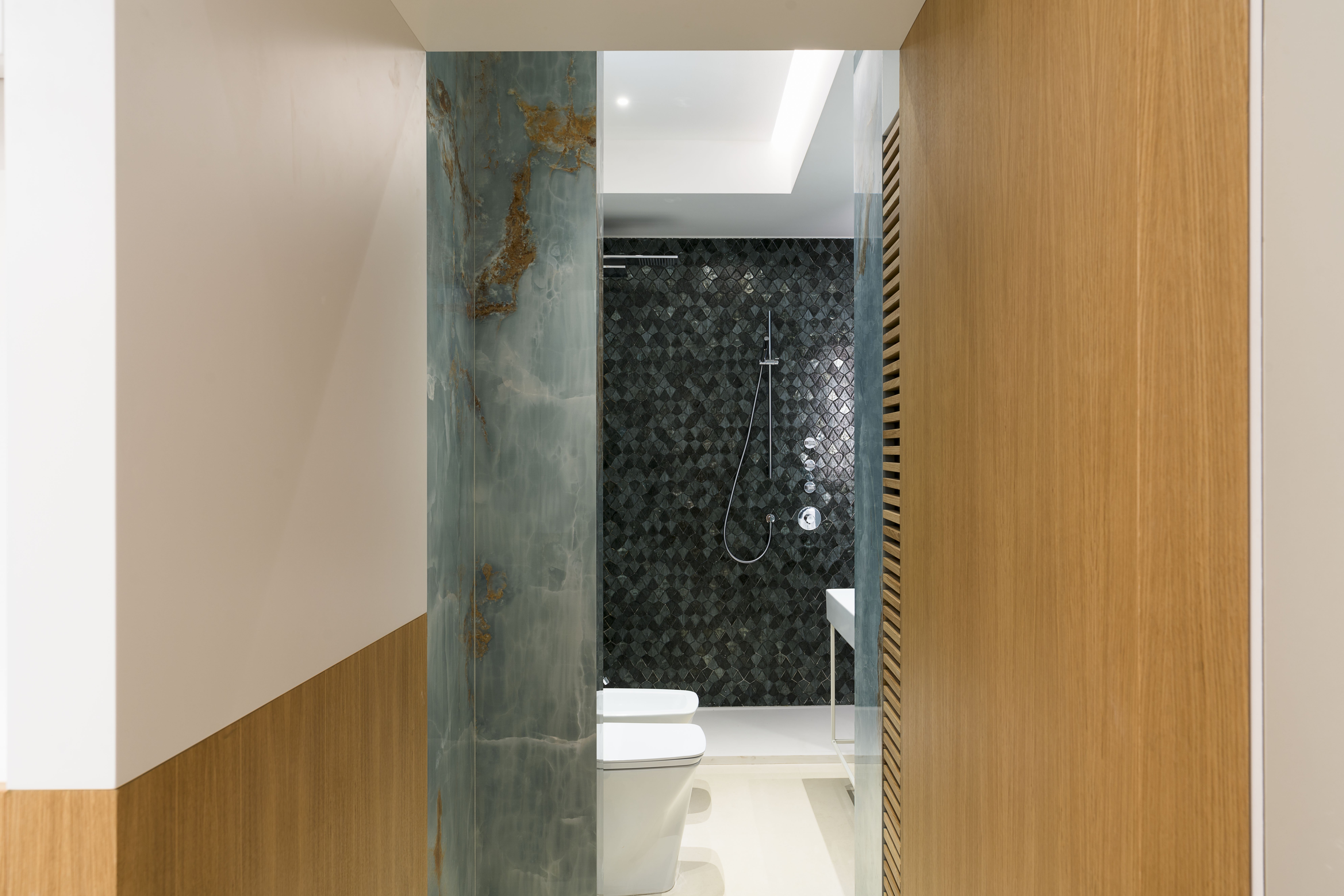 Maniace Boutique Hotel Ortigia-guestroom-Pantalica Classic Bathroom.jpg