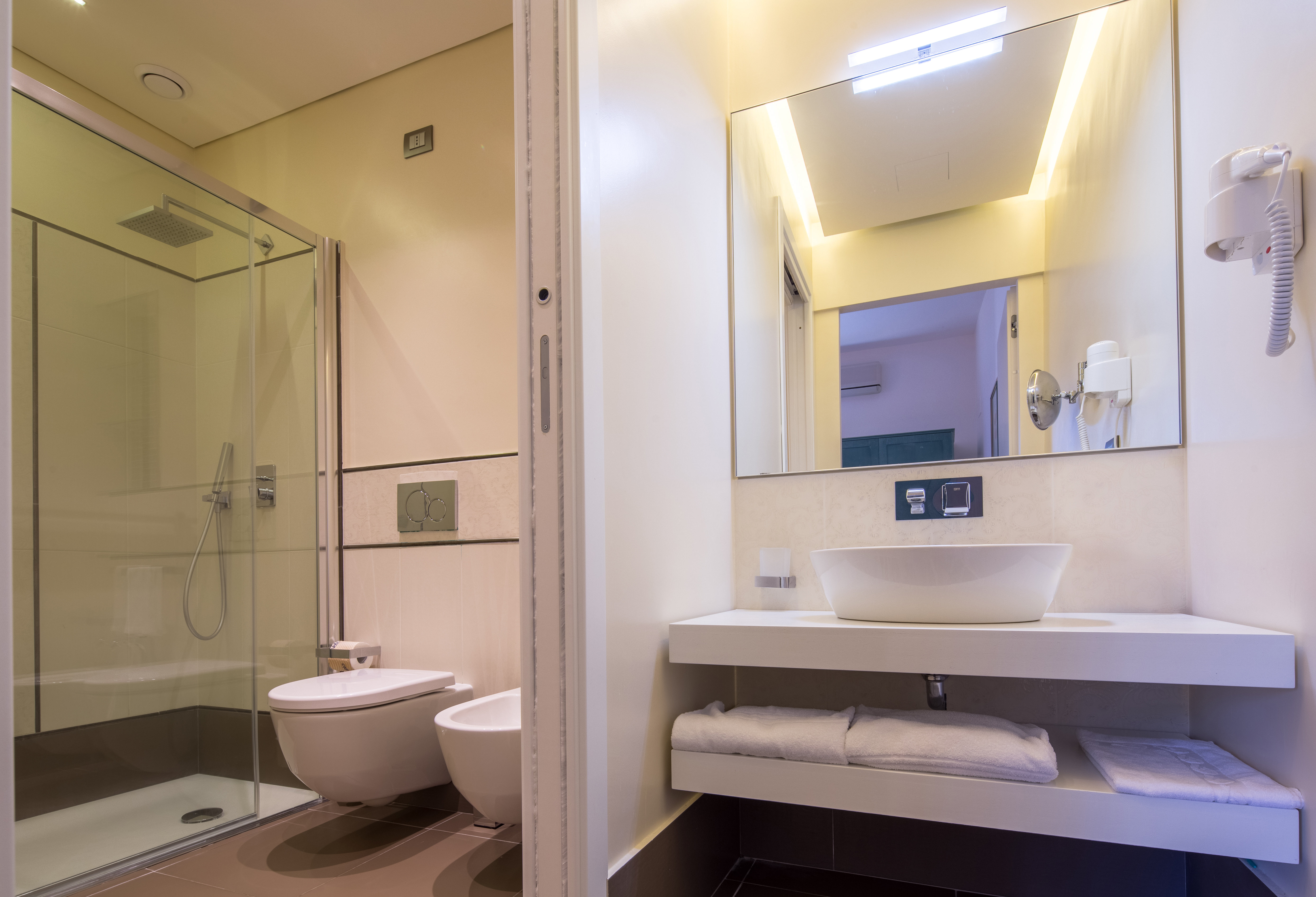 UNA Hotels Naxos Beach Sicilia-guestroom-Superior Double Villa Bathroom.jpg