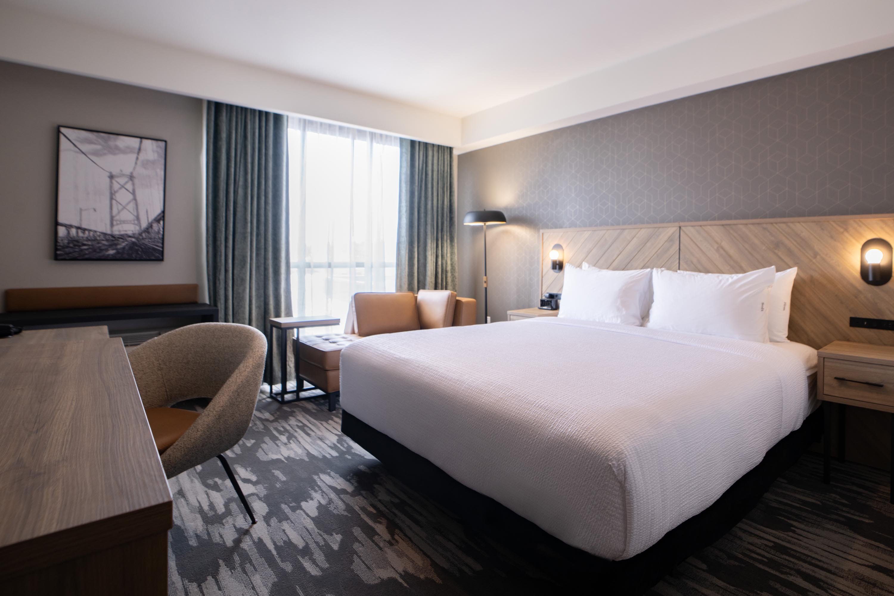 SANDMAN SIGNATURE DARTMOUTH HOTEL A-guestroom-Standard Room, 1 King Bed.jpg
