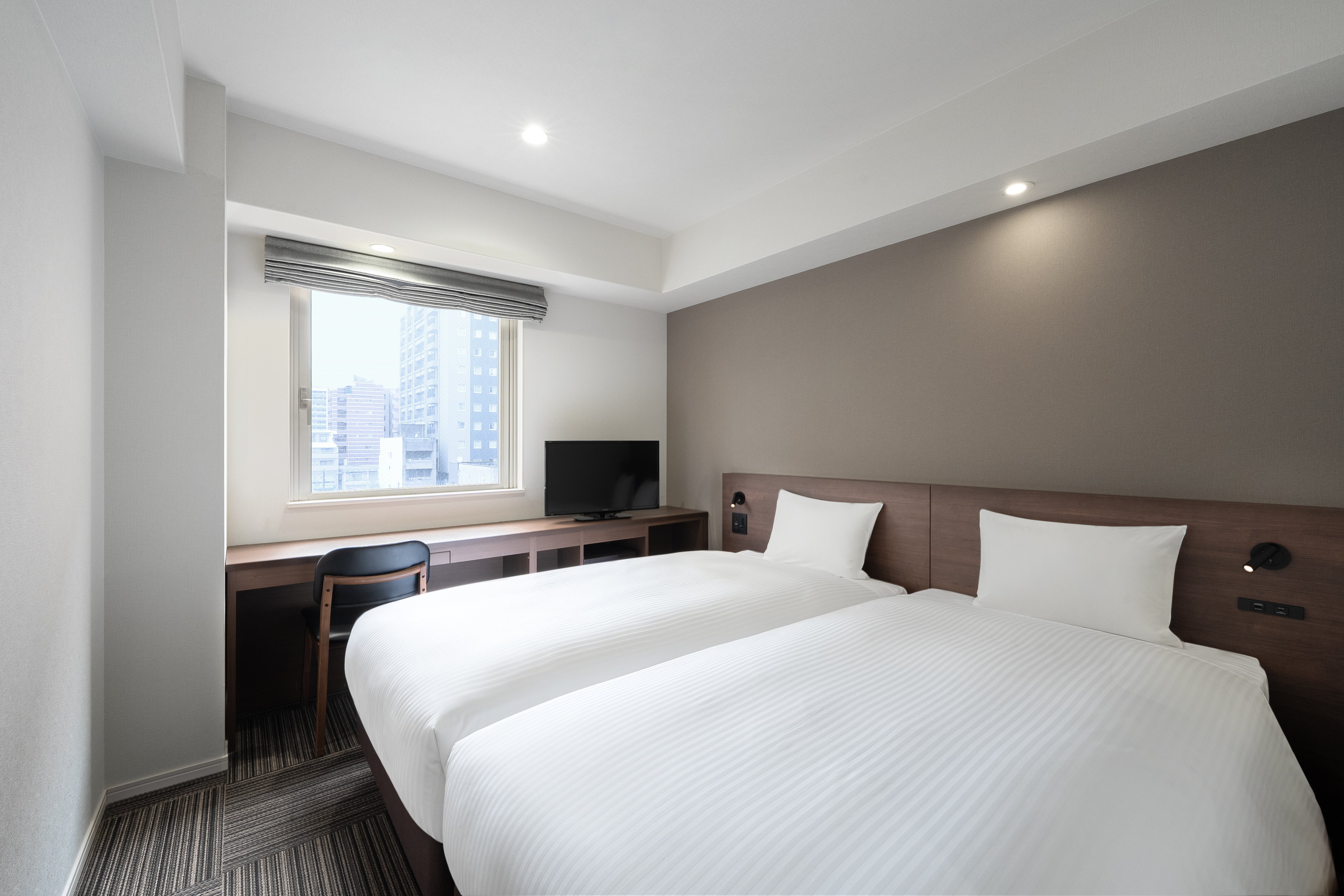 Htl Oriental Express Kagoshima-guestroom-Standard Twin Room.jpg