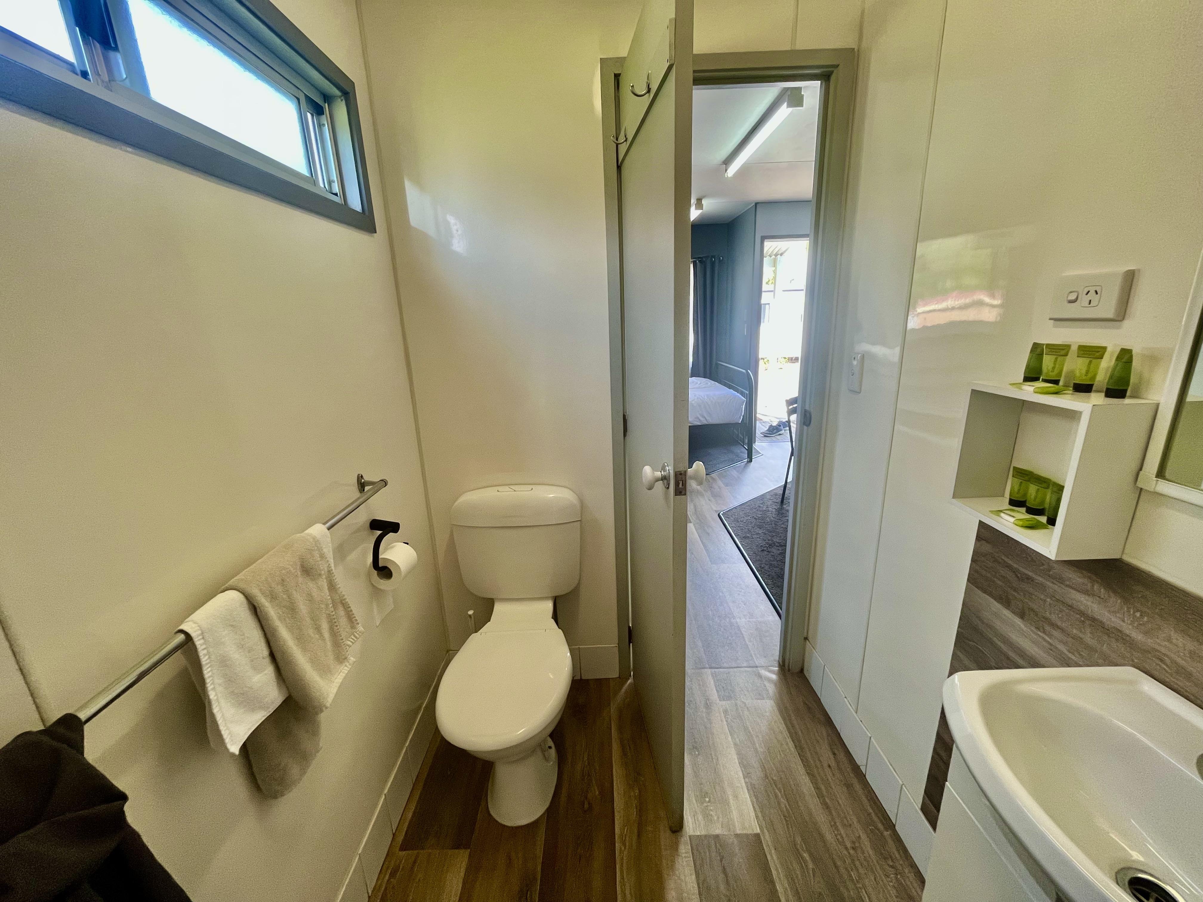 Young Tourist Caravan Park-guestroom-Studio Cabin People Bathroom.jpg
