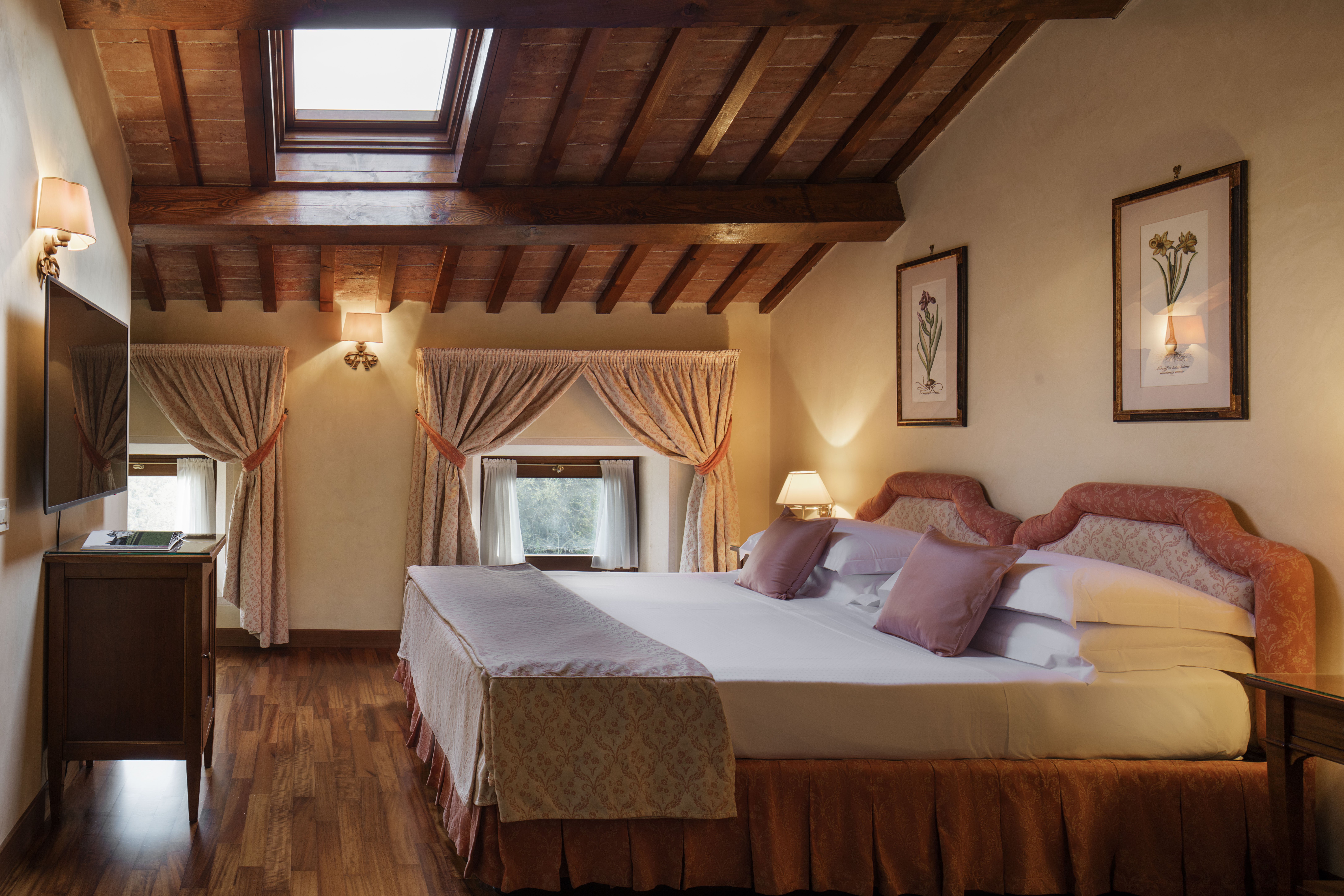 VILLA MICHELANGELO VICENZA-guestroom-Classic room.jpg