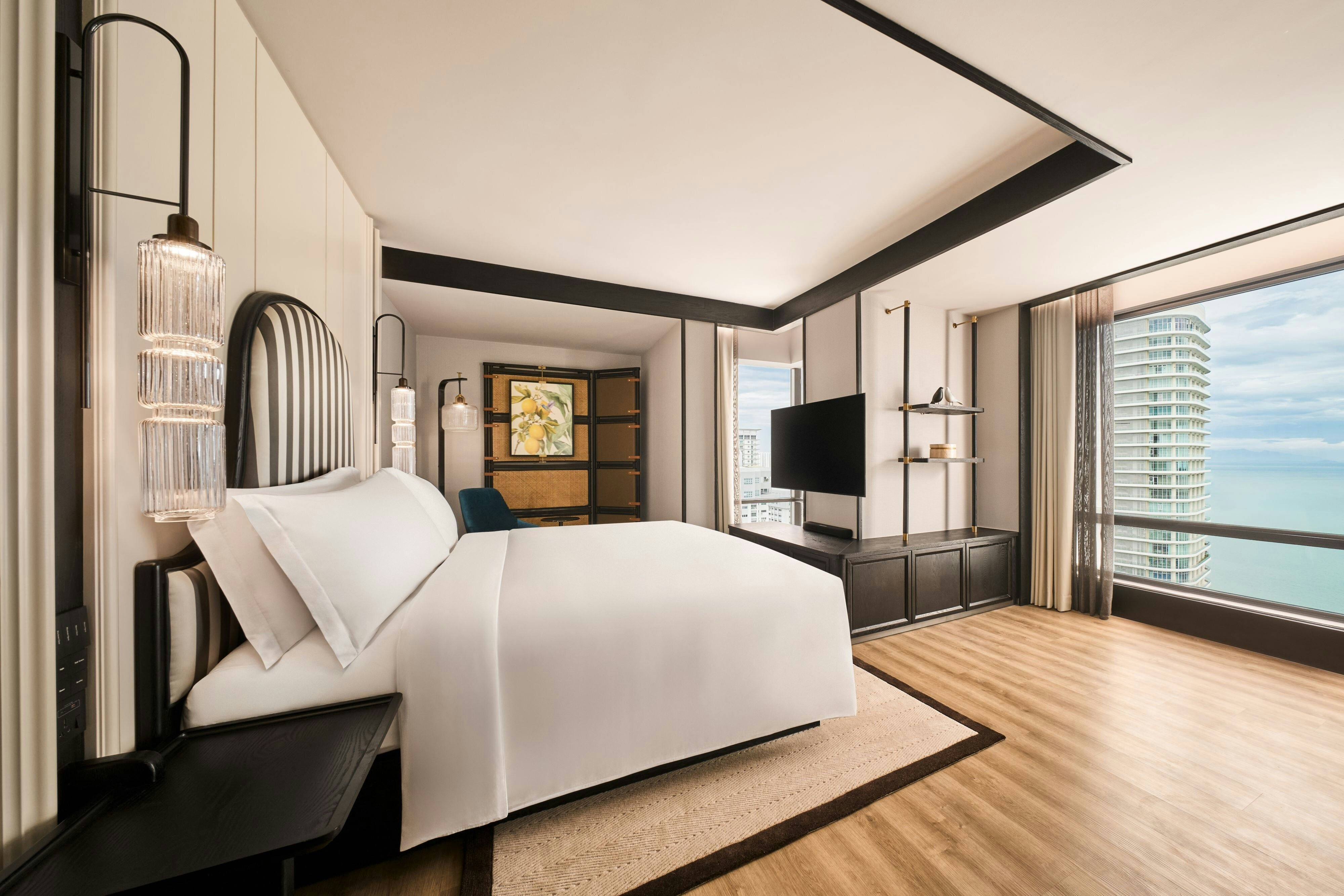 The Millen Penang Autograph Collection-guestroom-Straits Loft - Bedroom.jpg