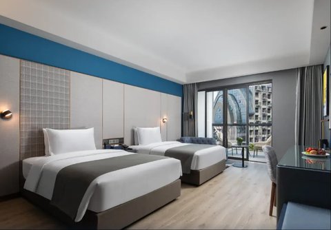 Lan Qin Deluxe Twin Room