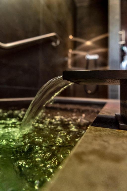 TERME DI RELILAX-guestroom-Bathroom.jpg