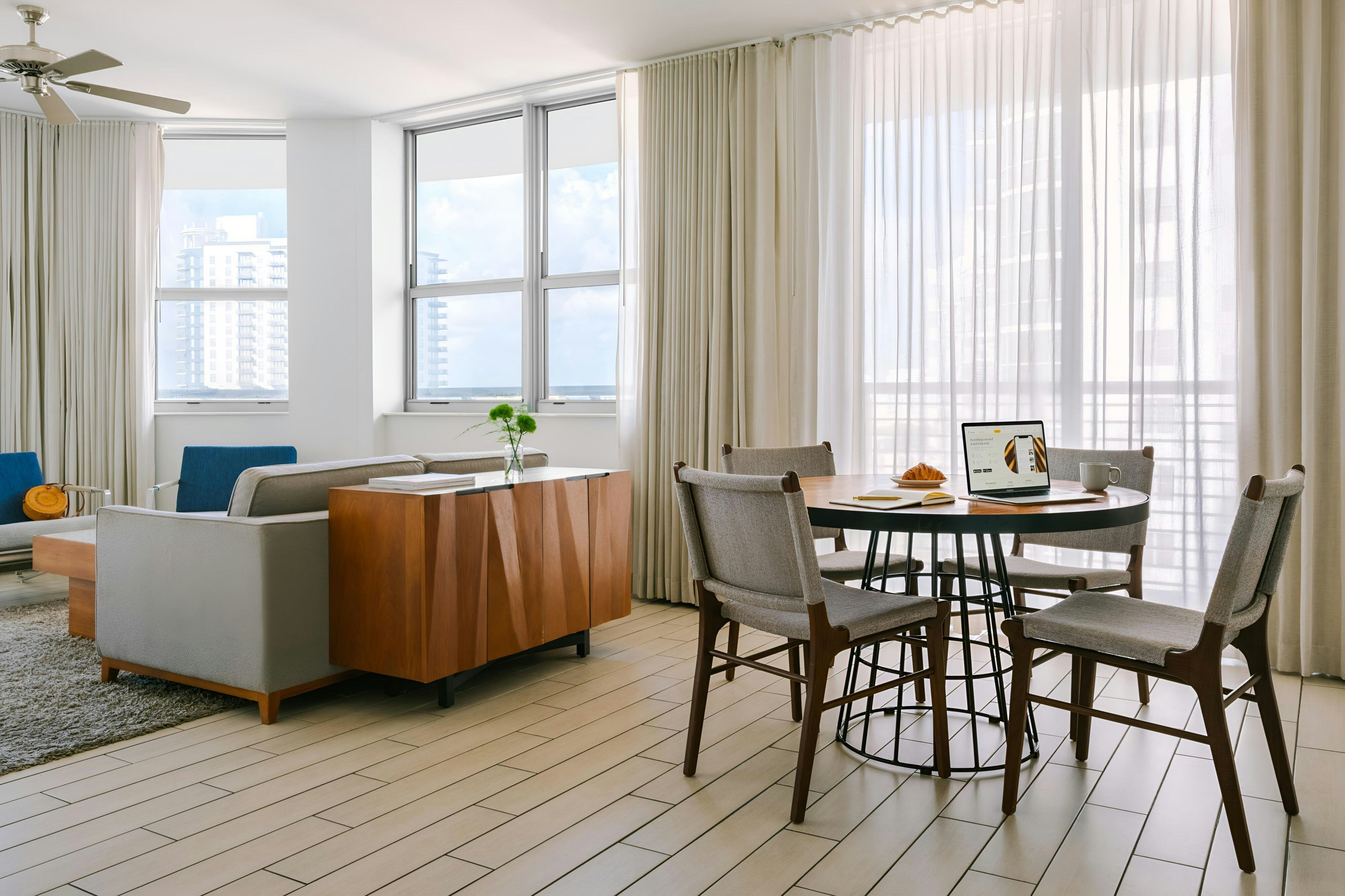 The Circ Hotel Hollywood, Sonder-guestroom-Living room.jpg