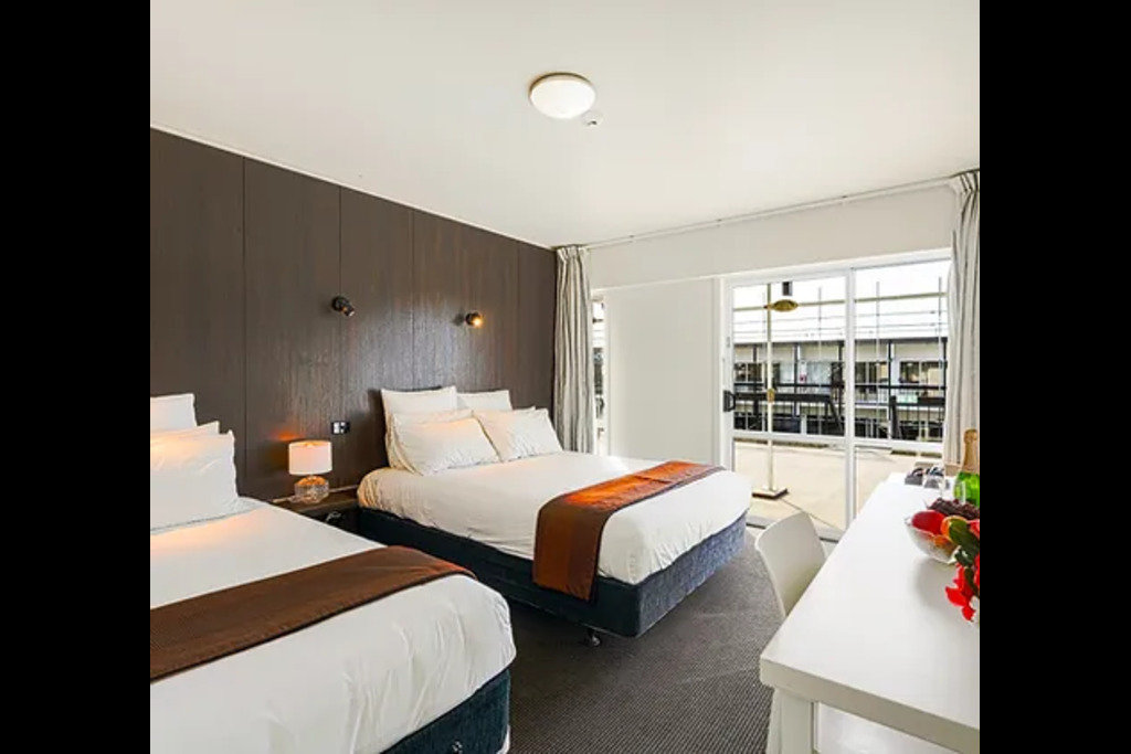 The Grand Riccarton Hotel-guestroom-FAMILY JUNIOR SUITE.jpg