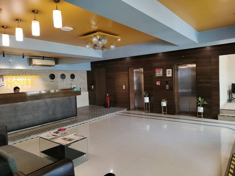 Airoli Lobby