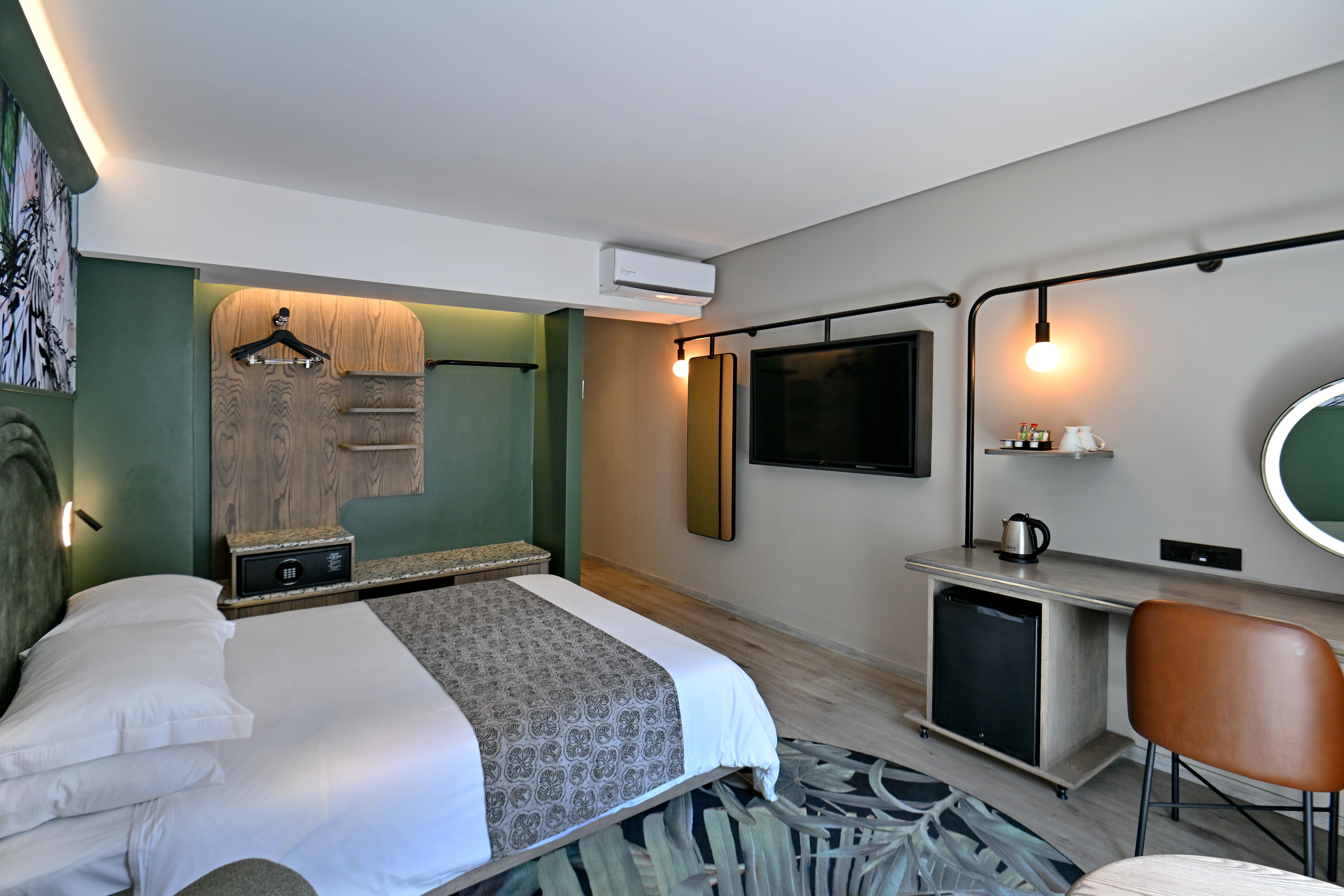CITY LODGE UMHLANGA RIDGE-guestroom-City Lodge Hotel Umhlanga Ridge Accomodation Double Bedroom With Shower Only.jpg