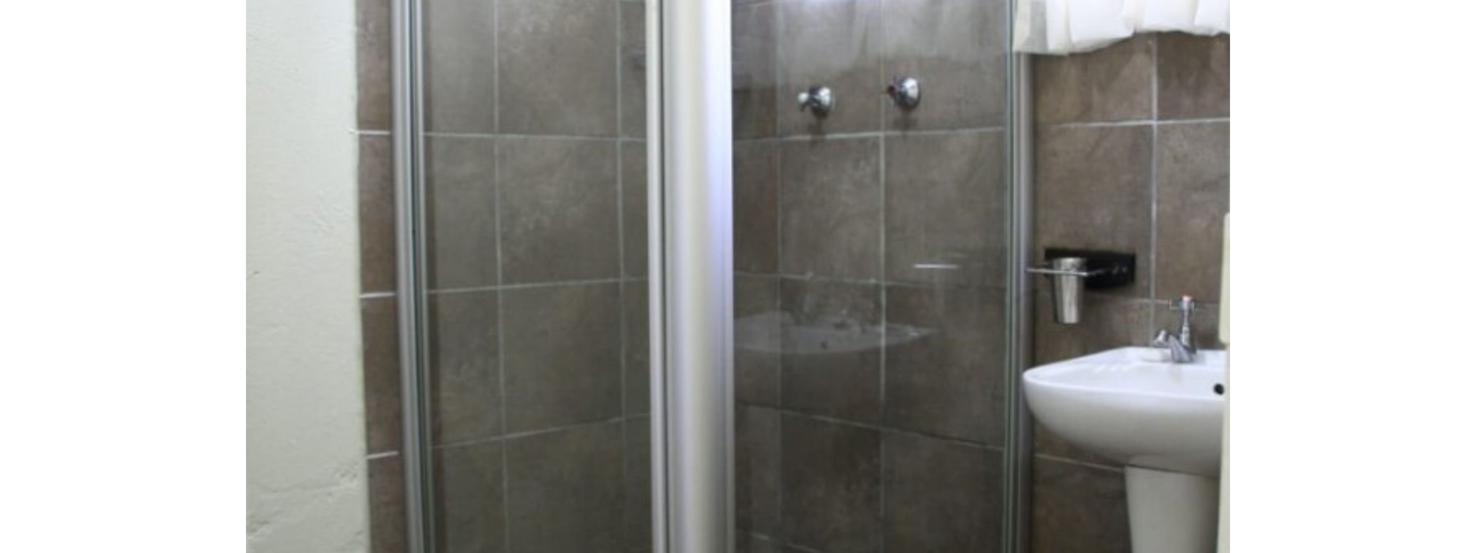ANEW Resort White River Mbombe-guestroom-White River Standard Bathroom.jpg