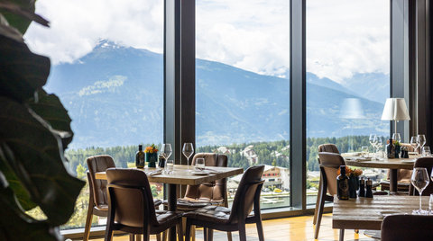 CRANS AMBASSADOR - Photo 41