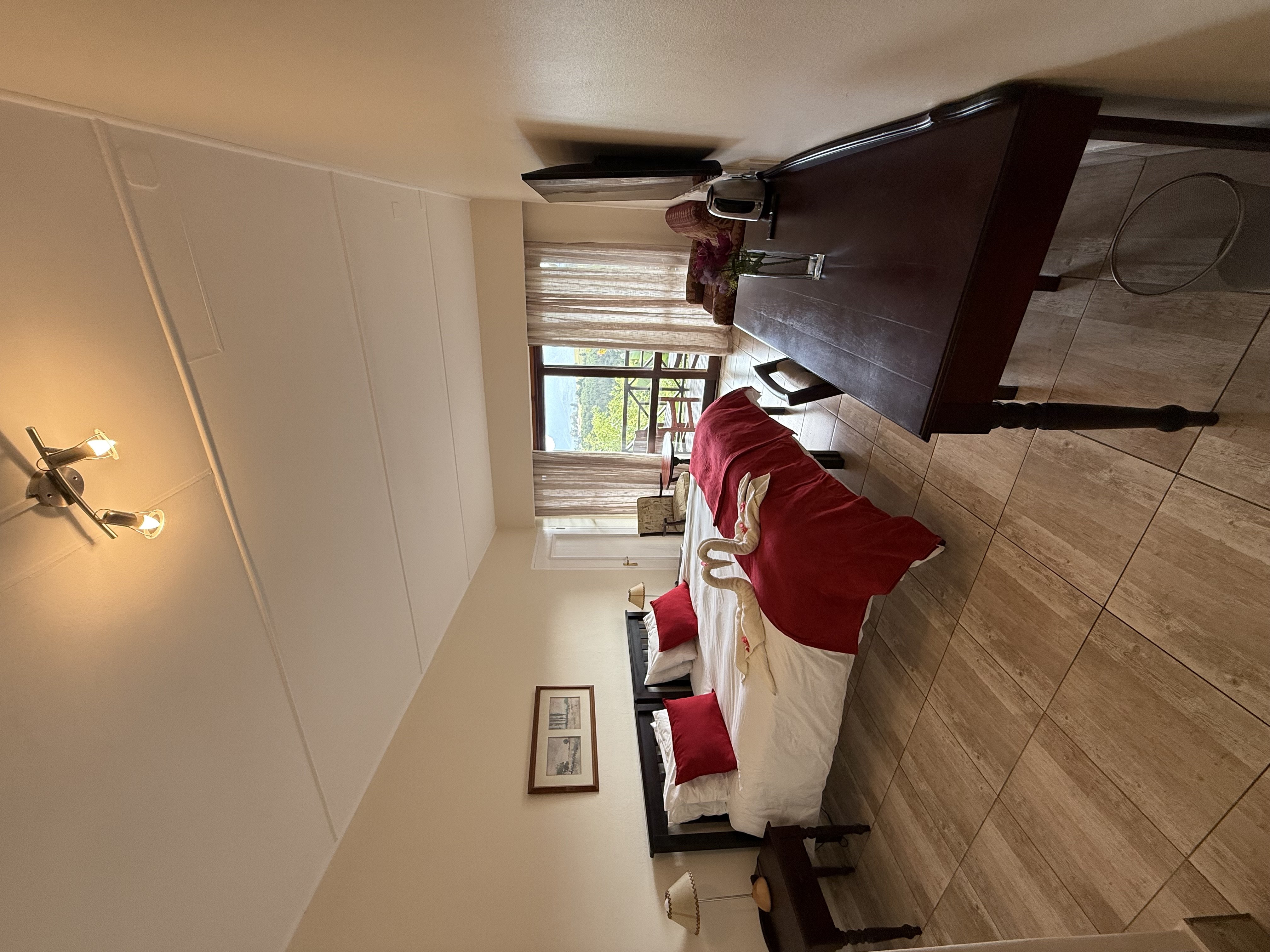 Far Hills Country Hotel-guestroom-Superior Room.jpg