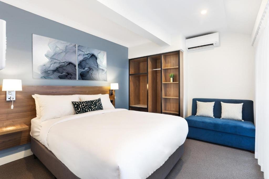 Killara Hotel and Suites-guestroom-Bedroom Suite.jpg