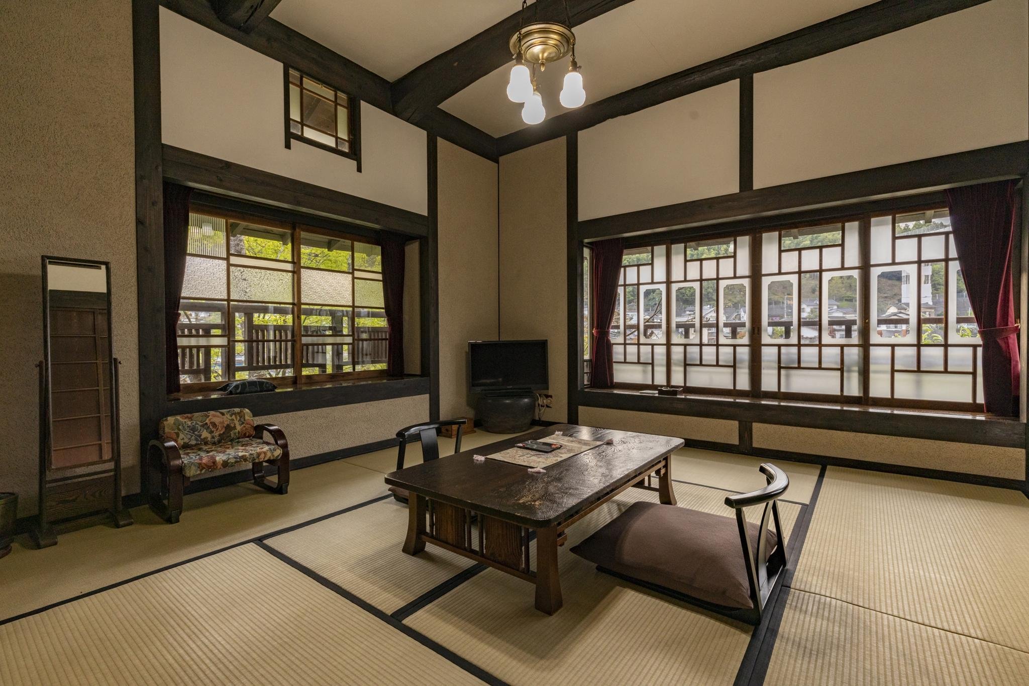 Hatago Kayausagi-guestroom-PURLIN MAIN BUILDING JAPANESE-STYLE ROOMS A.jpg