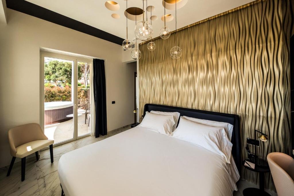 HOTEL NAUTILUS EXCELSIOR-guestroom-GUEST ROOM.jpg