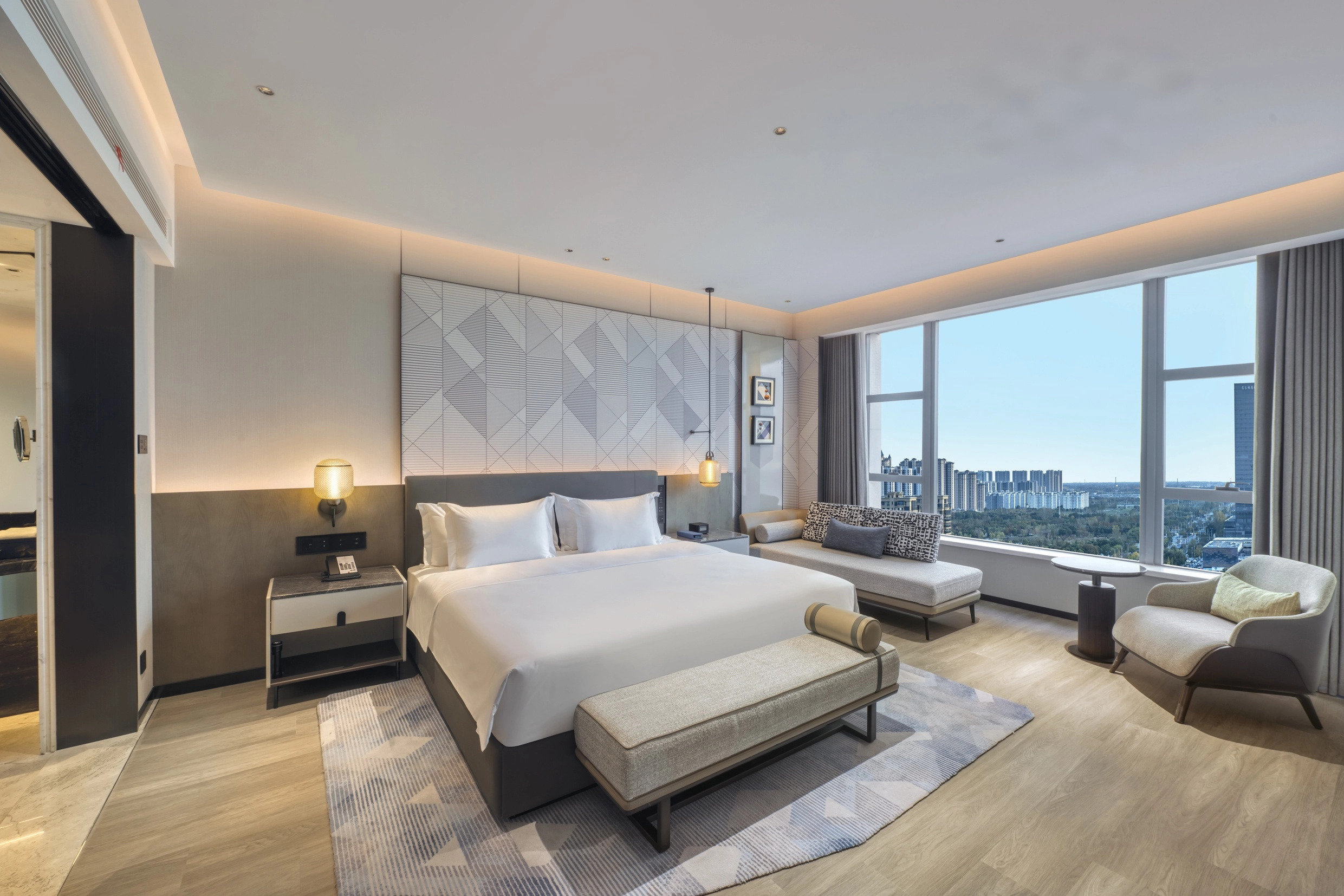 CROWNE PLAZA RUGAO BY IHG-guestroom-1 Bedroom Suite.jpg