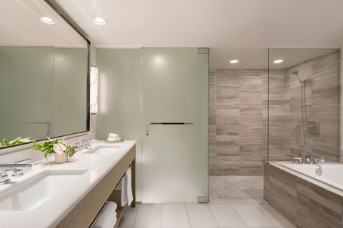 THE RITZ-CARLTON RESIDENCES, WAIKIKI BEACH - Photo 88