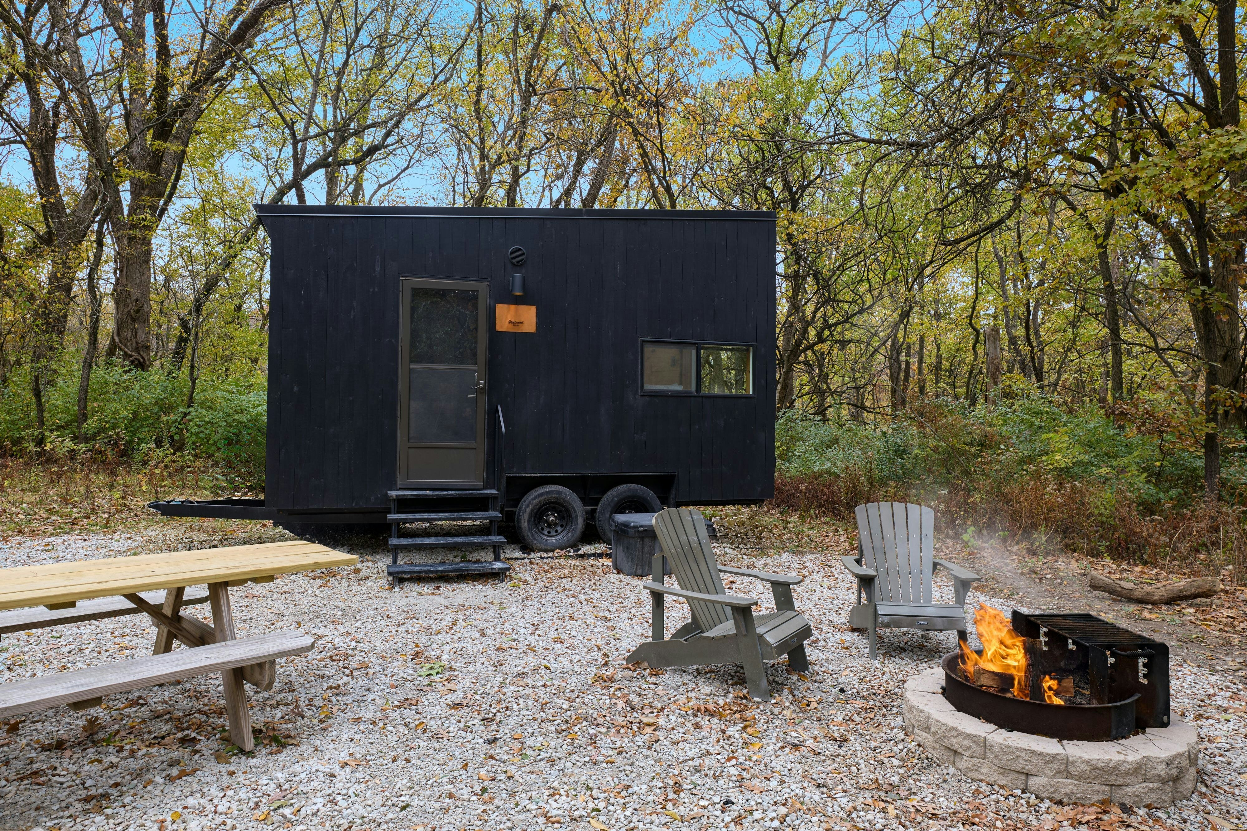 POSTCARD CABINS HILL COUNTRY-guestroom-Single accessible pad exterior.jpg