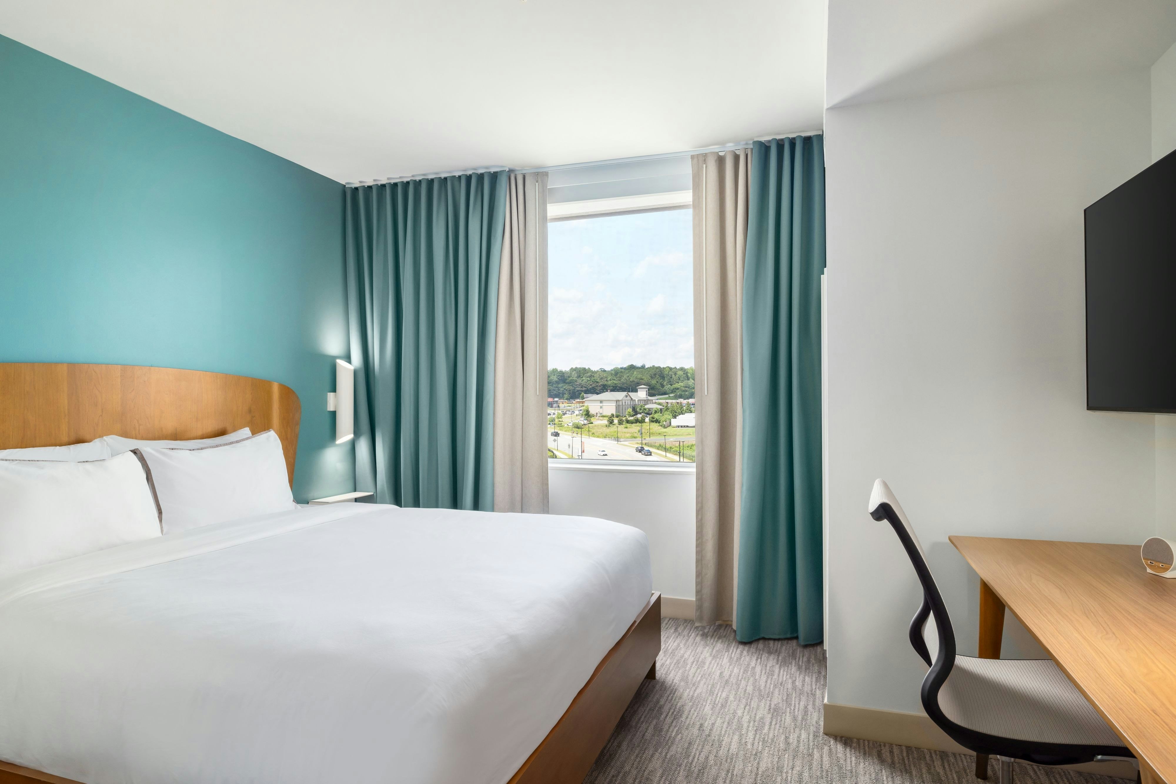 Element Cartersville-guestroom-Premium King.jpg