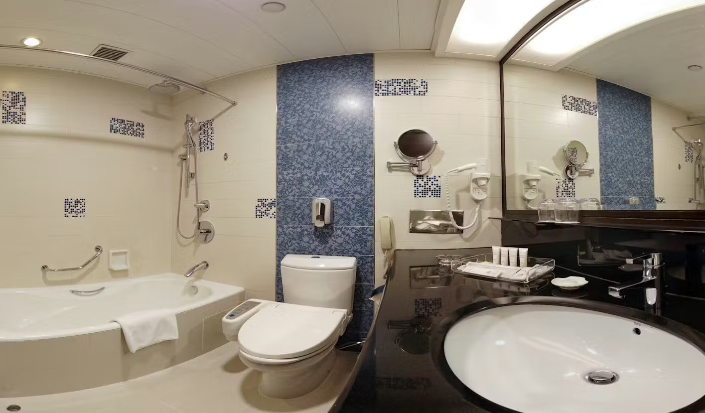 South Pacific Hotel-guestroom-SPH Bathroom.jpg