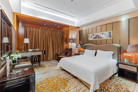 deluxe king room