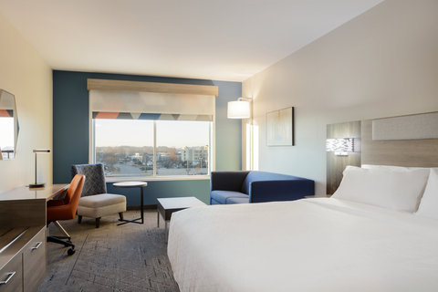 1 king bed Suite