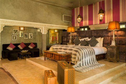 LODGE DELUXE SUITE