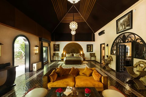 LODGE DELUXE SUITE MAIN VIEW
