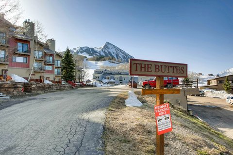 Buttes Exterior