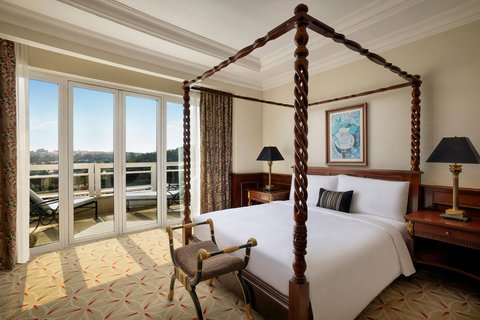 Executive Suite Bedroom