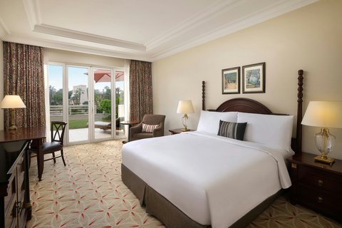 Deluxe King Private Garden Room