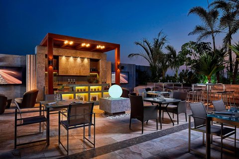Executive Lounge-Outdoor Area