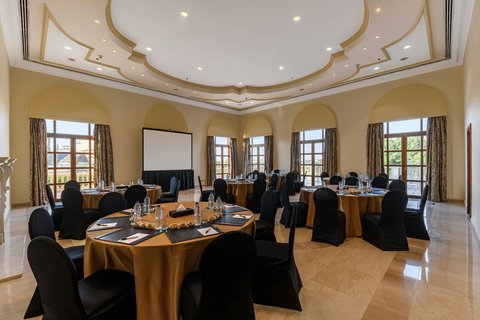 Clubhouse Victoria Meeting Room - Banquet Setup