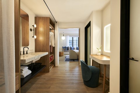 VIRGIN HOTELS NASHVILLE - Photo 16